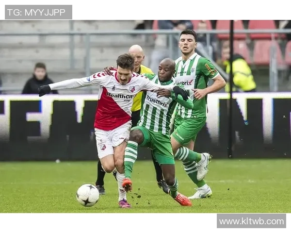 荷乙精英迎战特尔斯达争夺赛季关键三分的激烈对决 荷乙精英迎战特尔斯达争夺赛季关键三分的激烈对决