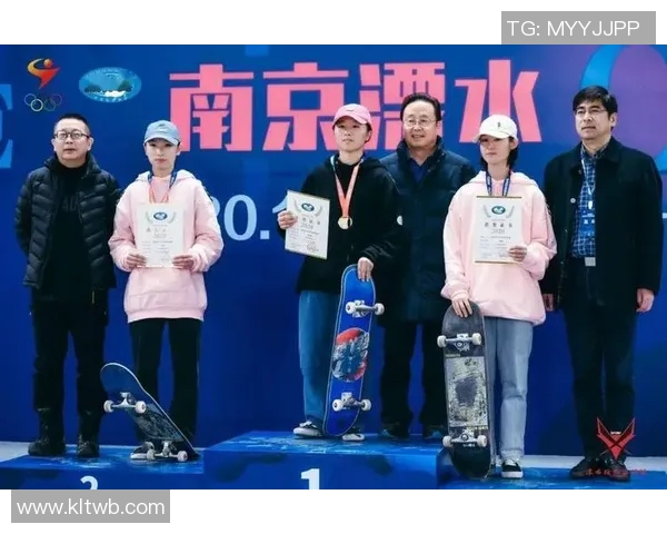 北京滑板队在世界攀岩锦标赛中的团队协作表现分析与点评